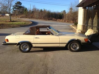 1977 Mercedes-Benz 450SL Roadster Both Tops - Click to see full-size photo viewer