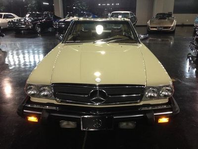 1977 Mercedes-Benz 450SL Roadster Both Tops - Click to see full-size photo viewer