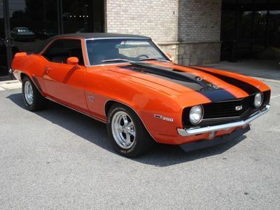 1969 Chevrolet Camaro SS 350 - Click to see full-size photo viewer