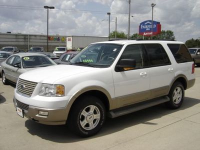 2004 Ford expedition eddie bauer tire size